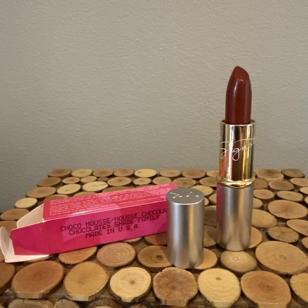 Mary Kay Signature Creme Lipstick CHOCOLATE MOUSSE ~ #0205~ New Old‎ Stock